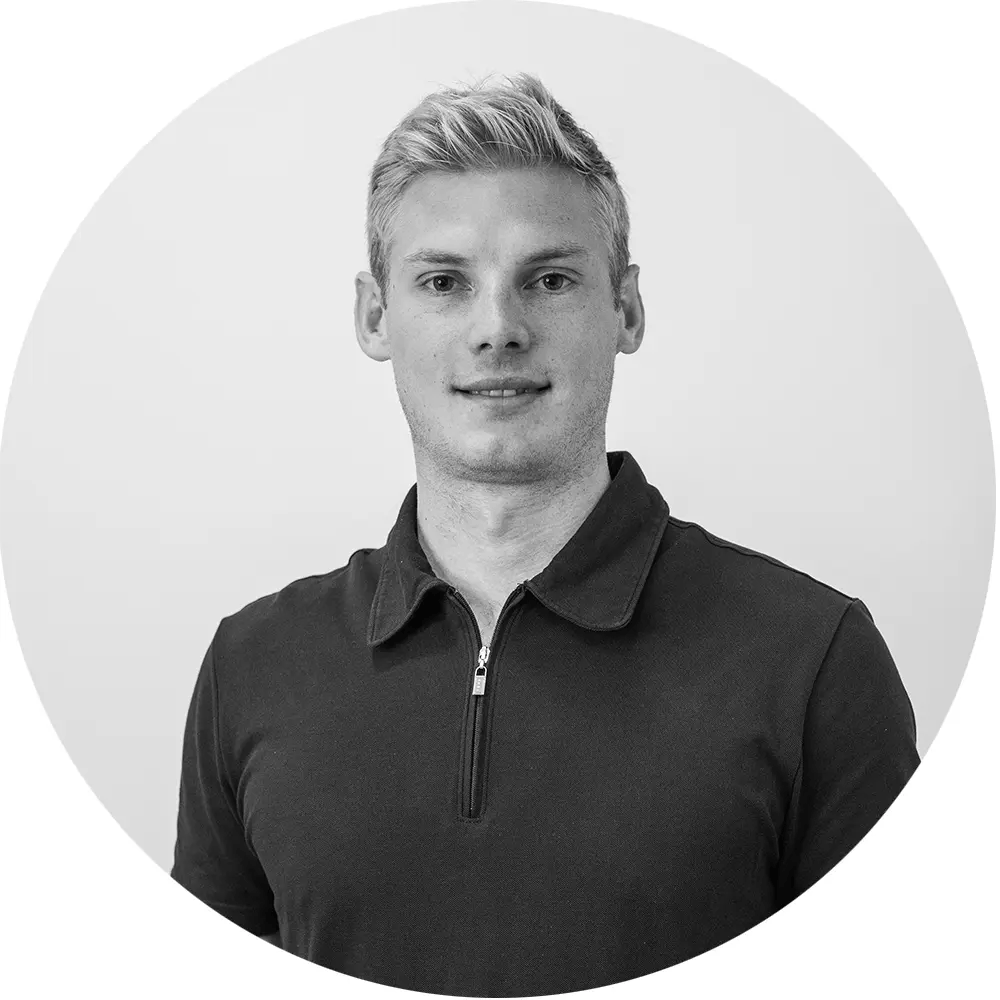 Jonas Laursen Headshot